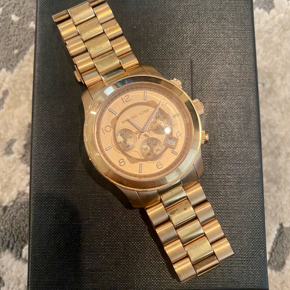 Michael Kors rose gold watch